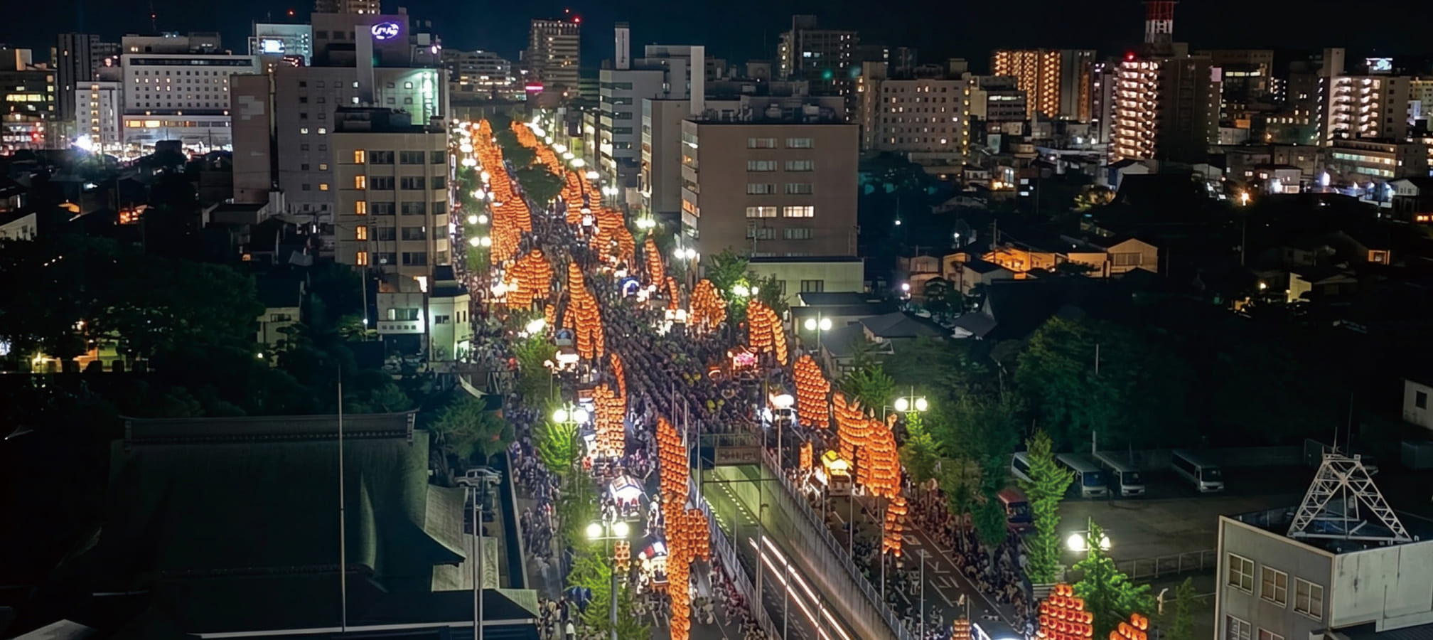 ホテルから見た竿燈